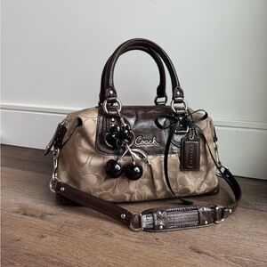 Vintage Coach Ashley Signature  Canvas  Bag